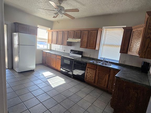 3rd image of 5218 Holly Hills Ave Floor 2