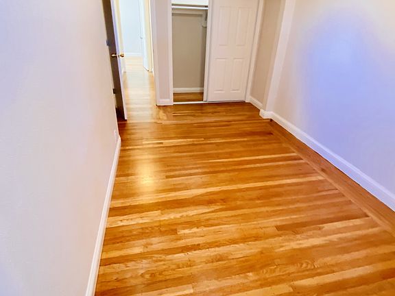 5th image of 1650 Oxford St #11