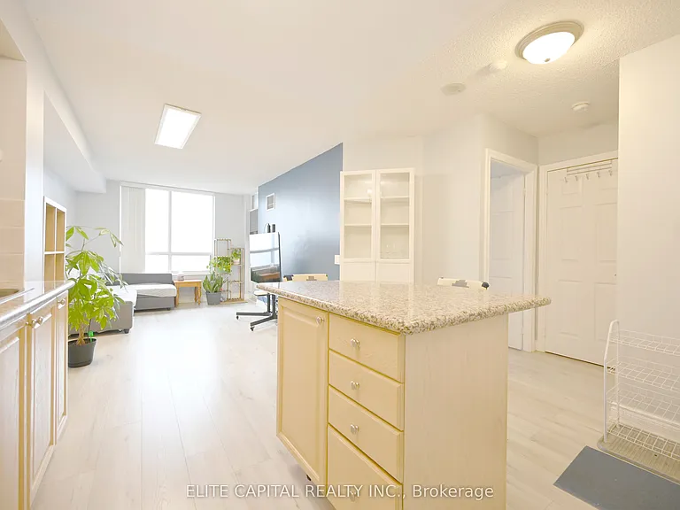 78 Harrison Garden Blvd #2004 — Photo 1