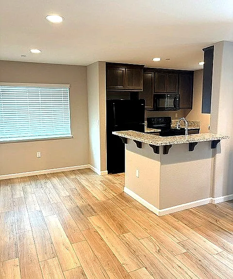 241A N Bella Monte Ave — Photo 4
