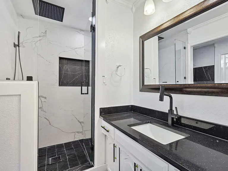 6300 Topaz Way — Photo 5