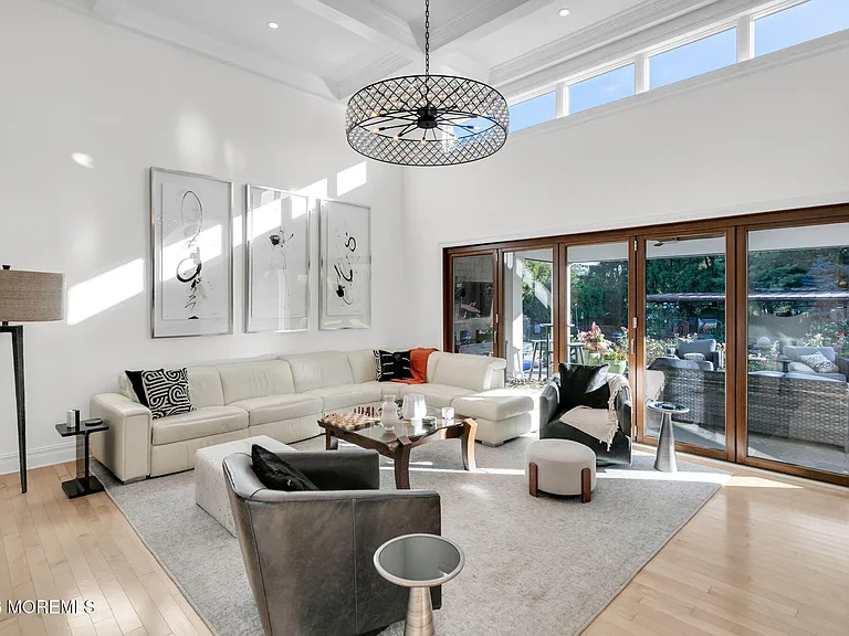 22 Oakes Rd — Photo 10