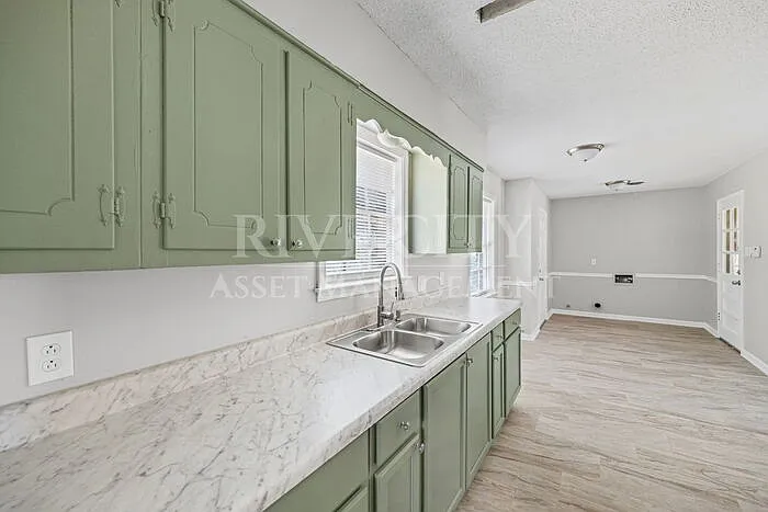3108 Wickham Dr — Photo 16