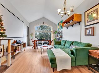 12525 190a St #411, Pitt Meadows, BC V3Y0E1