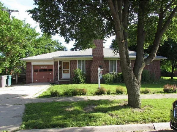 19050 Dartmouth St, Dearborn, MI 48124