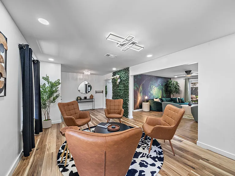 11018 Endicott Ln — Photo 15