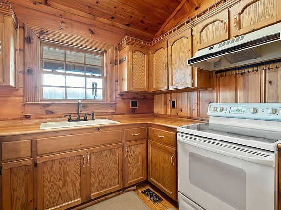 15th image of this home