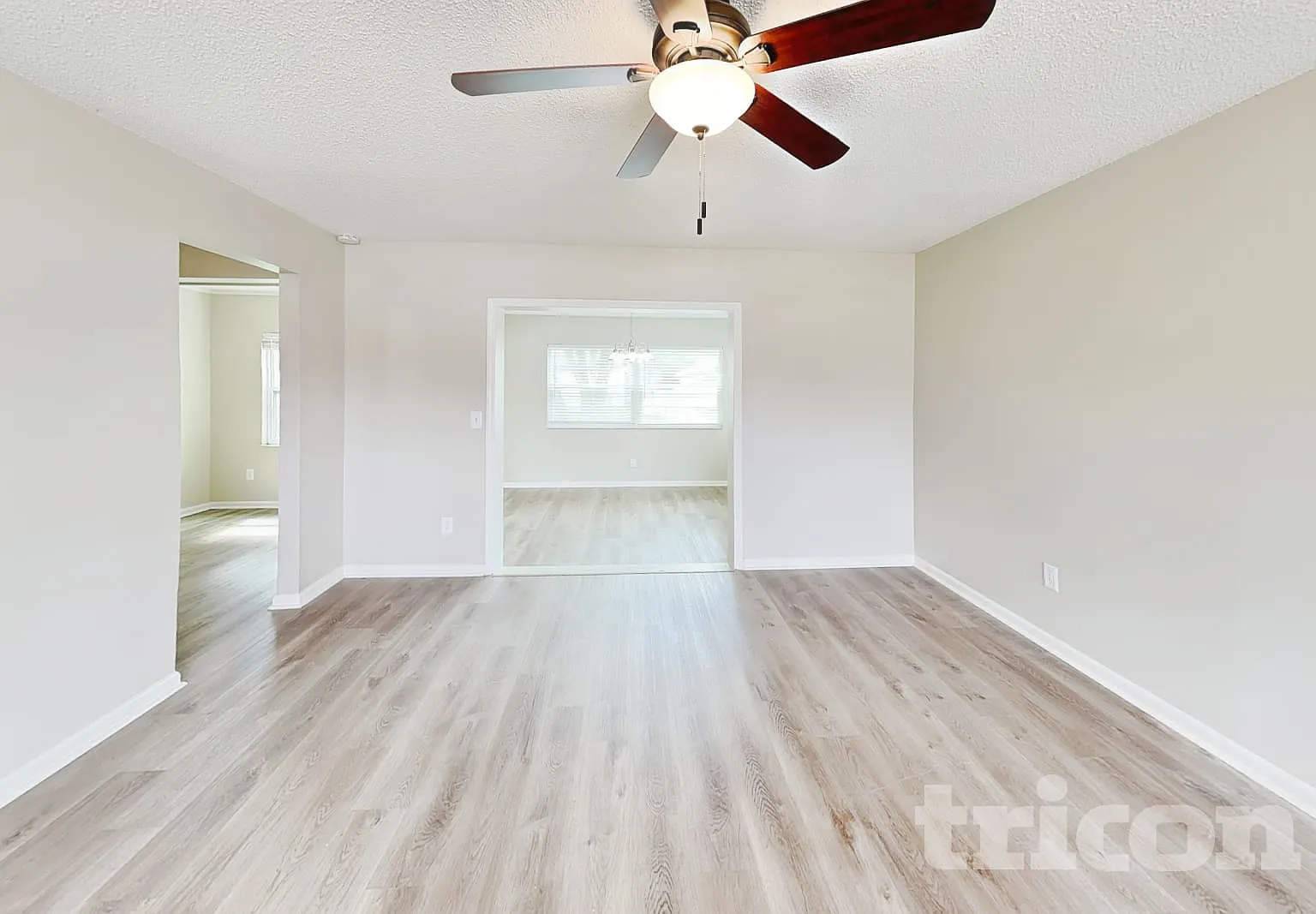 1404 Fernwood Place Seffner FL — Photo 2