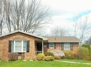 2737 Arenac Rd, Akron, OH 44333