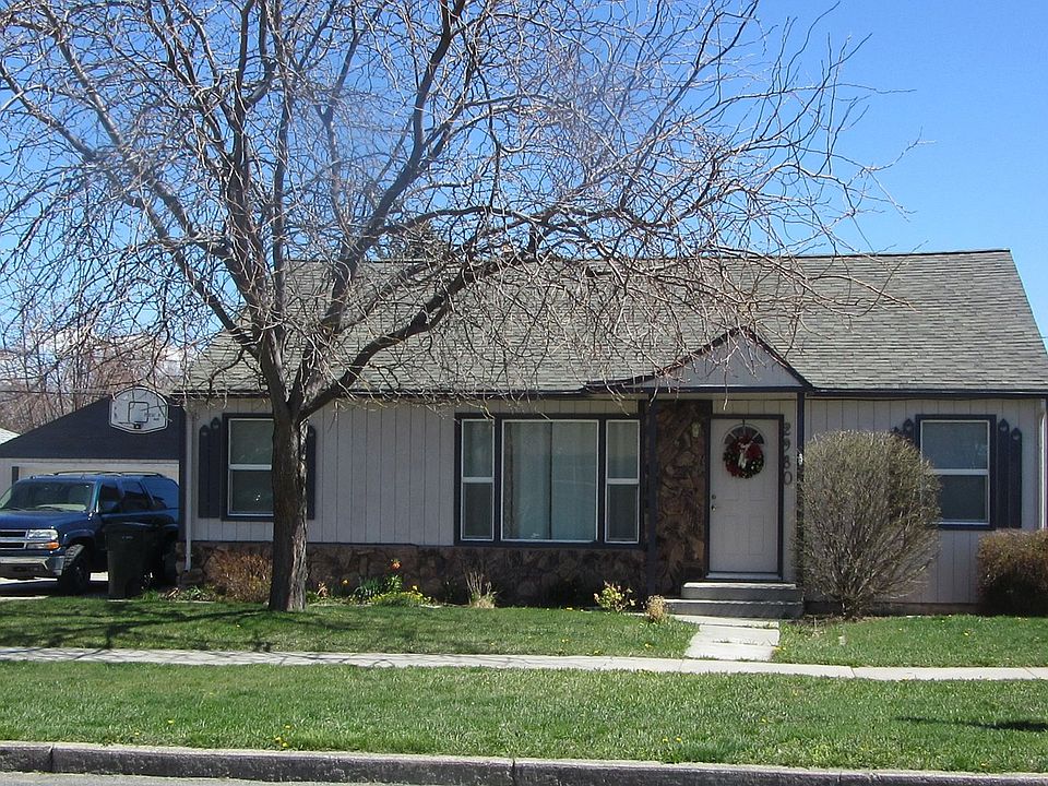 2nd image of 2980 College St