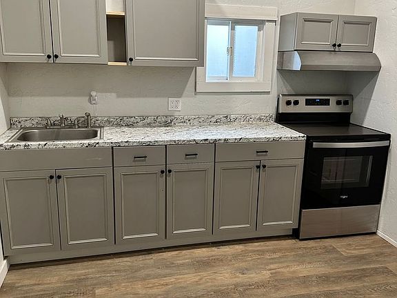 2nd image of 704 N Kittitas St #2