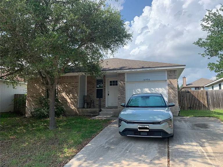 14904 Mossycup Ln — Photo 2