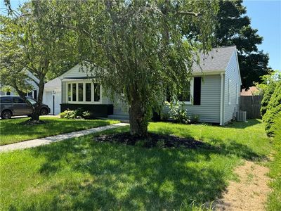 35 Bowen Briggs Ave, Warwick, RI, 02886