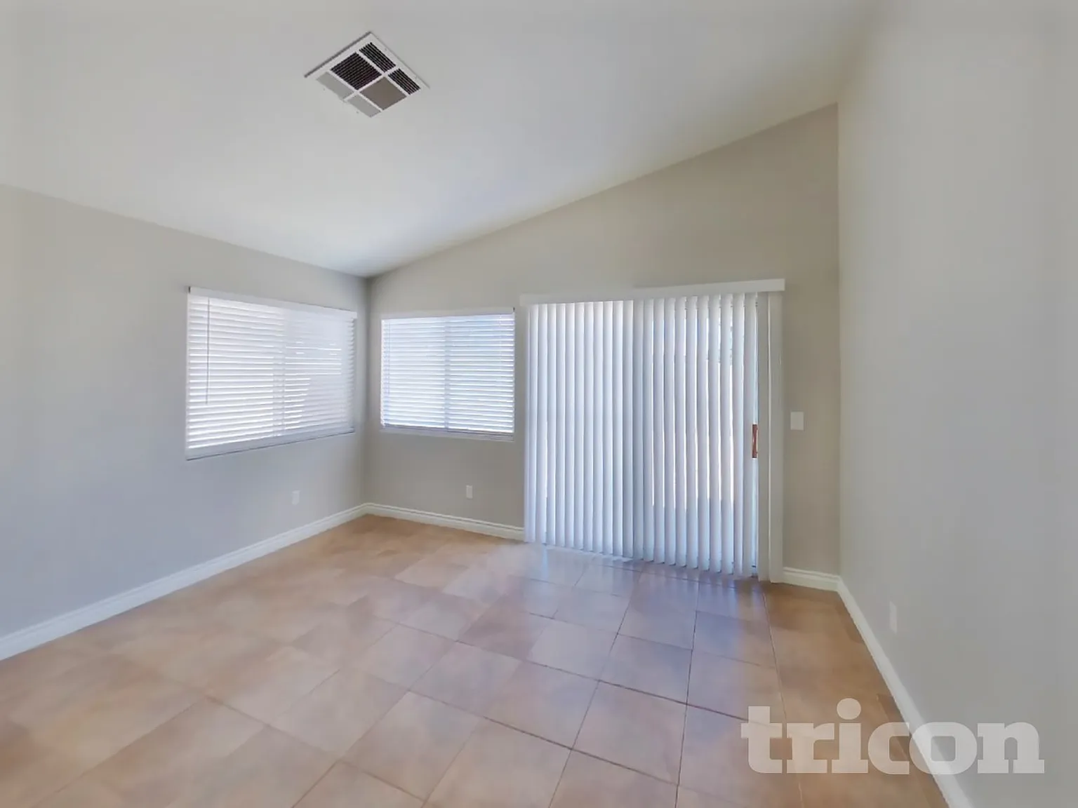 9344 Red Rose Avenue Las Vegas NV — Photo 3