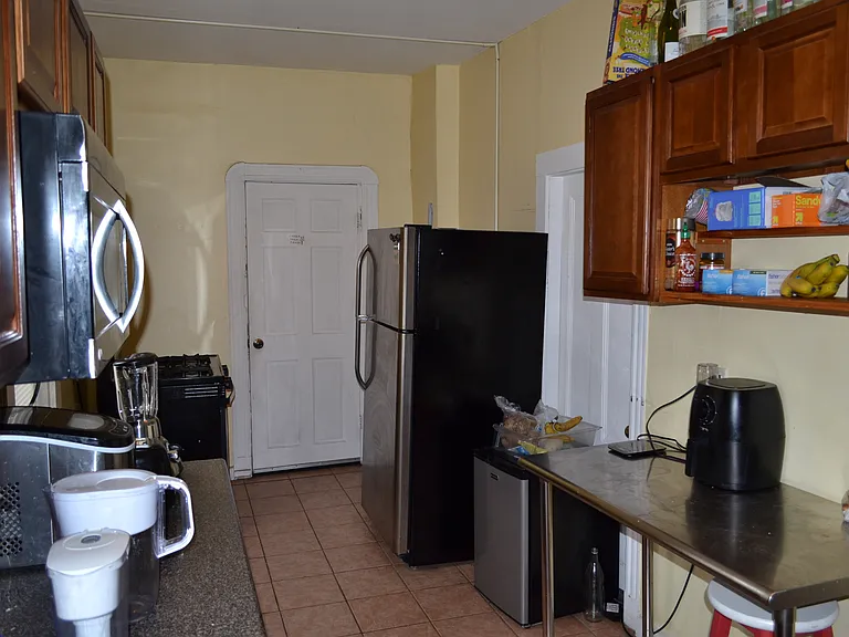 54 Pleasant St #3 — Photo 10