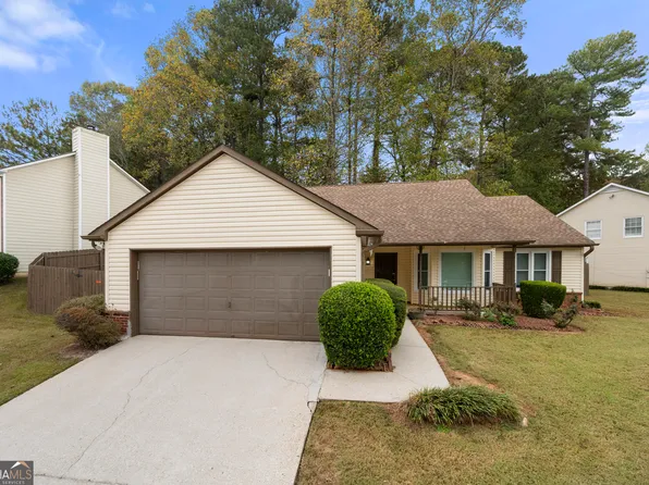 660 Fair Harbor Dr, Lithonia, GA 30058