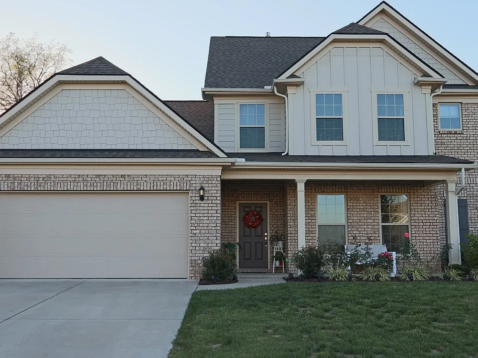 1712 Lantana Dr