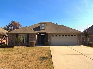 1830 Penny St, Conway, AR 72034