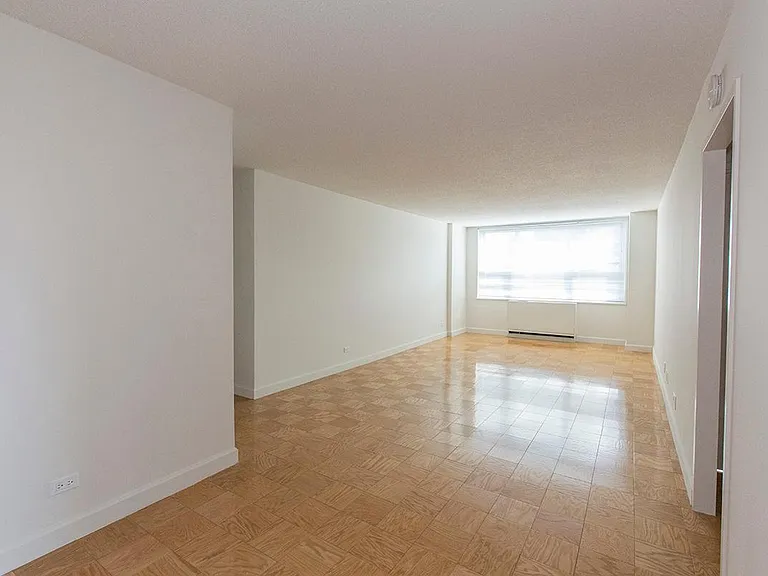 1675 York Ave #18E — Photo 3