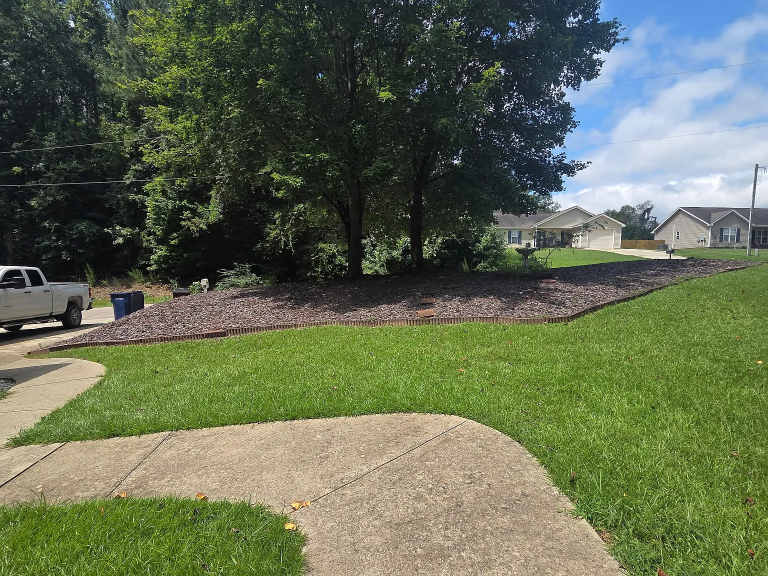 3 bed, 1355 sqft, $1,950 — Photo 4