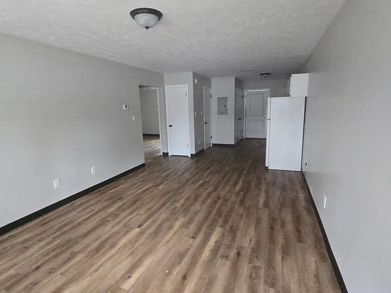 429 N Wilson Ave — Photo 10