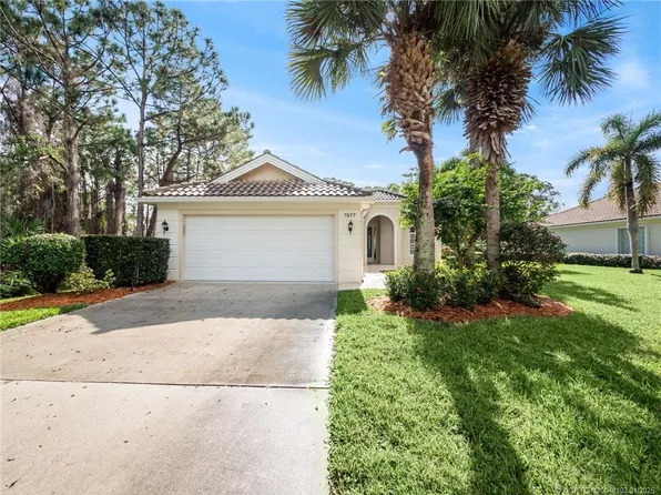 7977 SE Paurotis Ln, Hobe Sound, FL 33455