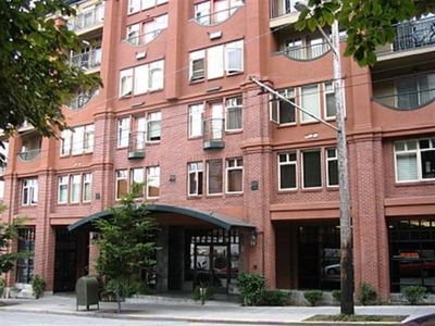 123 Queen Anne Ave N APT 209, Seattle, WA, 98109