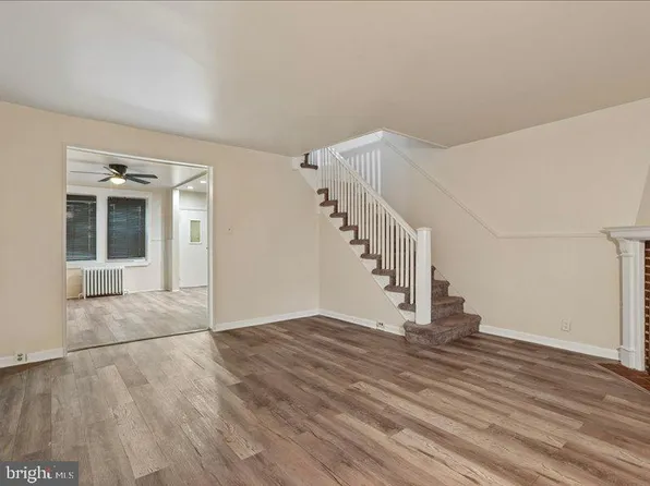 5139 Akron St, Philadelphia, PA 19124