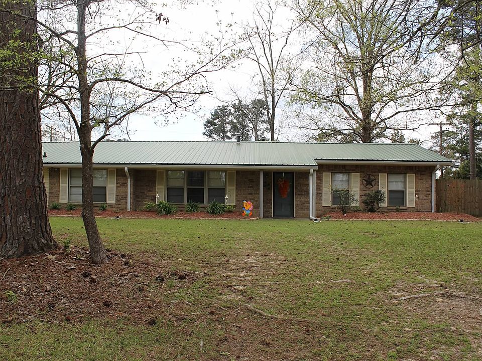 1st image of 31 Lake Dr