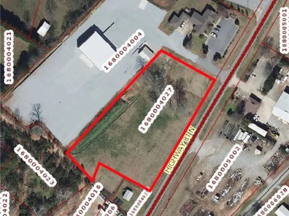 81 North St, Williamston, SC 29697