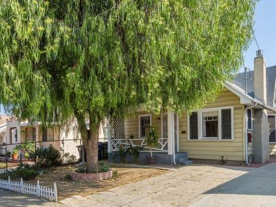 2930 Marsh St, Los Angeles, CA, 90039