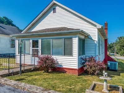 206 5th Ave, Saltville, VA, 24370