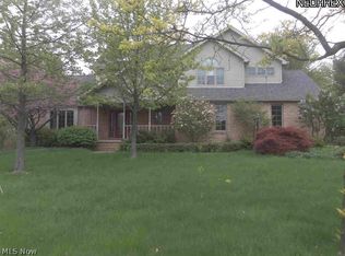 270 Russo Dr, Canfield, OH