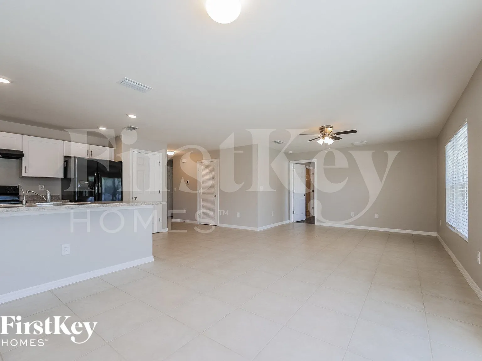 4 bed, 2.0 bath, 1499 sqft, $2,065 — Photo 4
