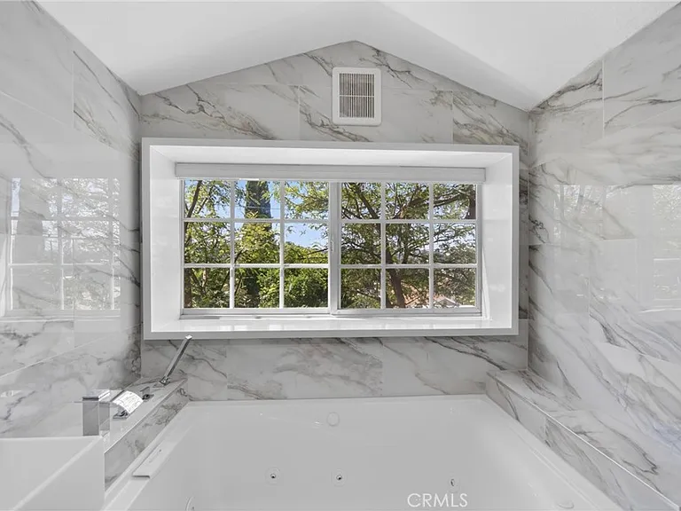 5929 Weaver Ln — Photo 12