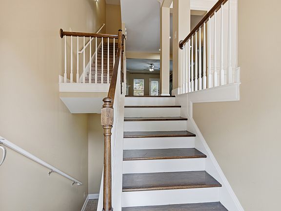 2nd image of 1066 Woodbury Falls Dr