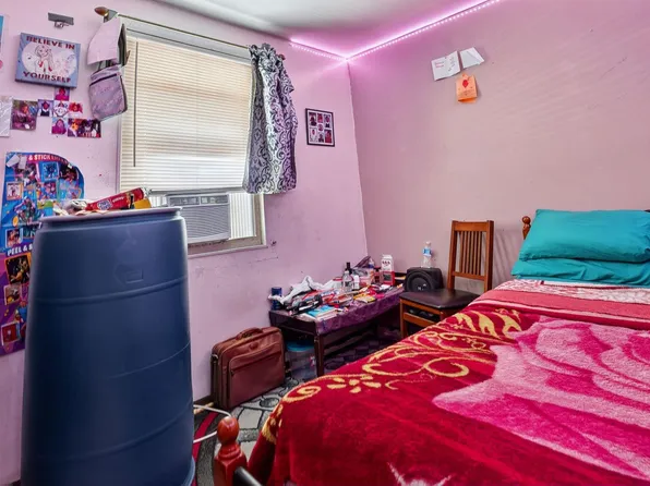 415 Martin Luther King Jr Drive image 13 of 20