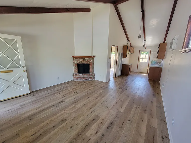 7249 Allott Ave — Photo 4
