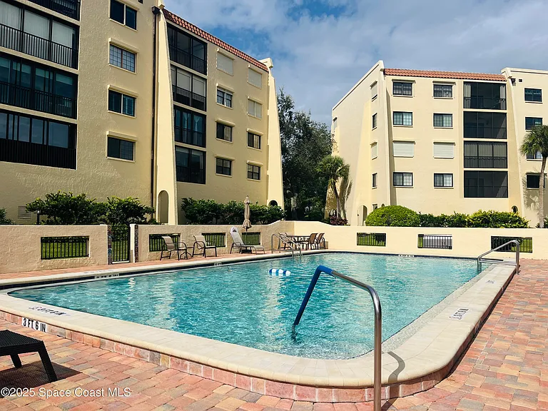 115 N Indian River Dr #109 — Photo 25