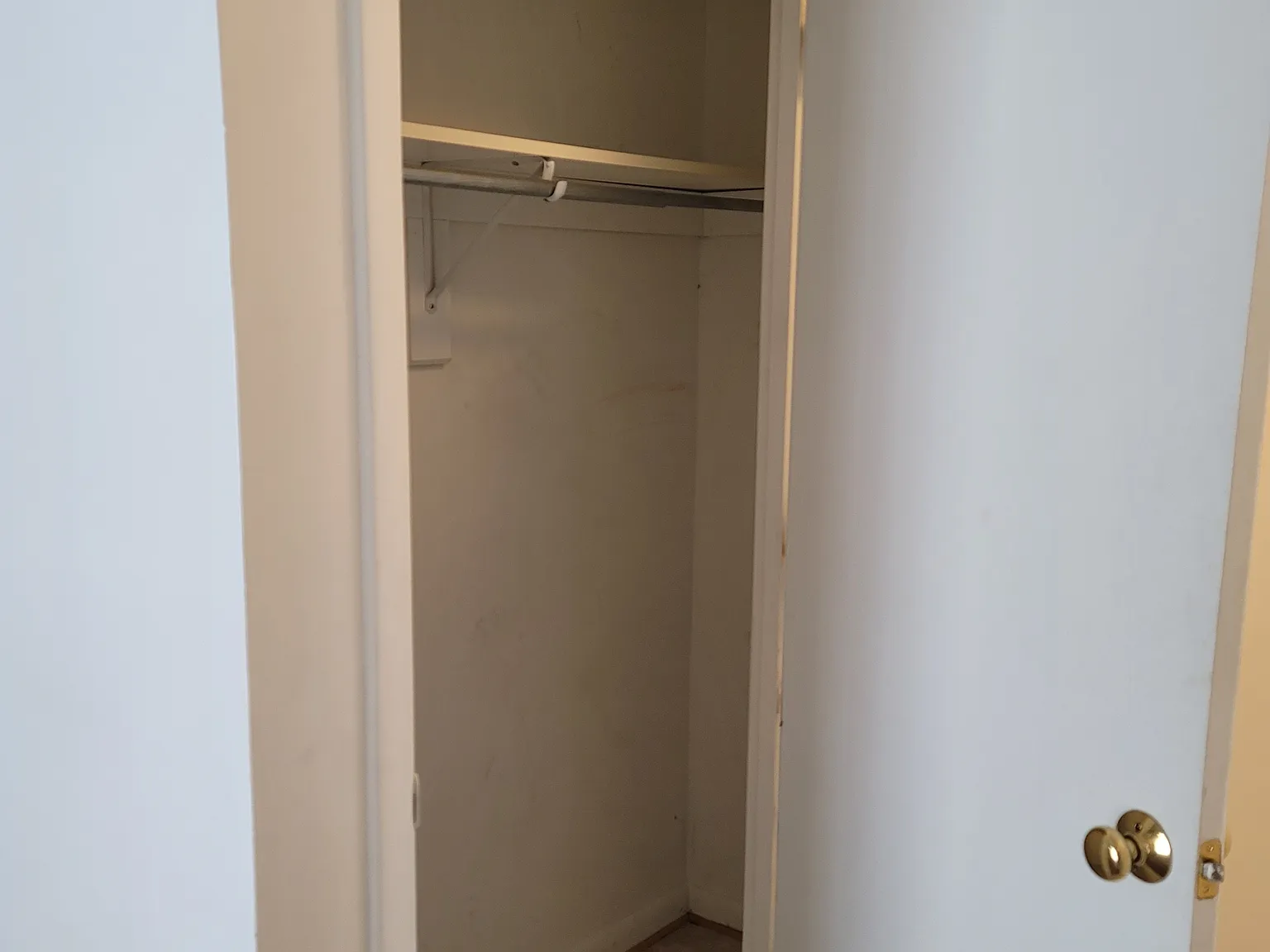 2 bed, 768 sqft, $1,400 — Photo 3