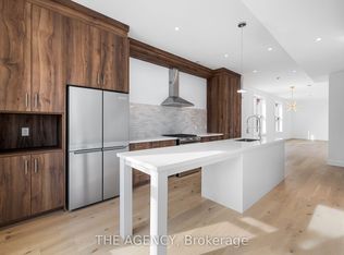 110 Harbord St #1-C01, Toronto, ON M5S 1H6
