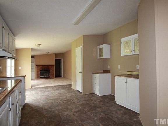 5th image of 2549 Holly Brook Dr
