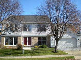 0N611 Courtney Ln, Winfield, IL 60190