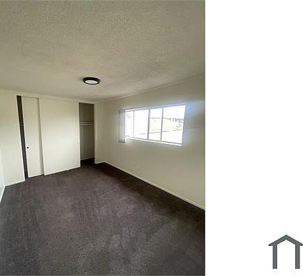 5th image of 1229 W 109th St #6