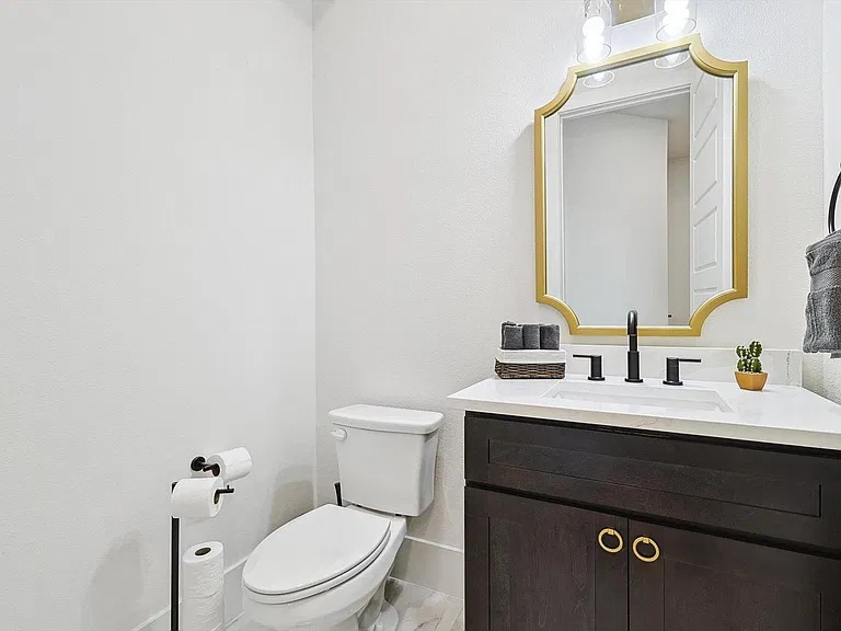 1805 Browder St #103 — Photo 12