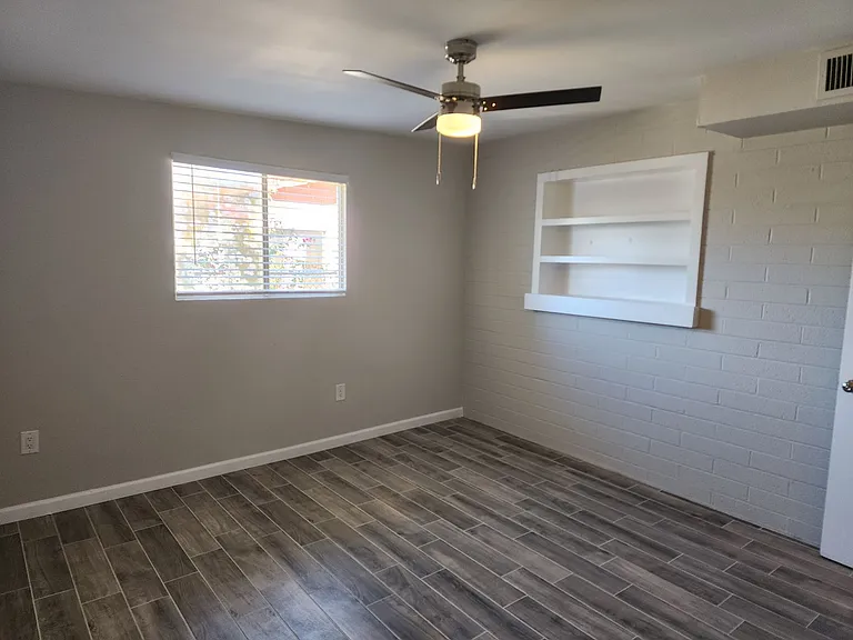 1041 W Elna Rae St — Photo 11