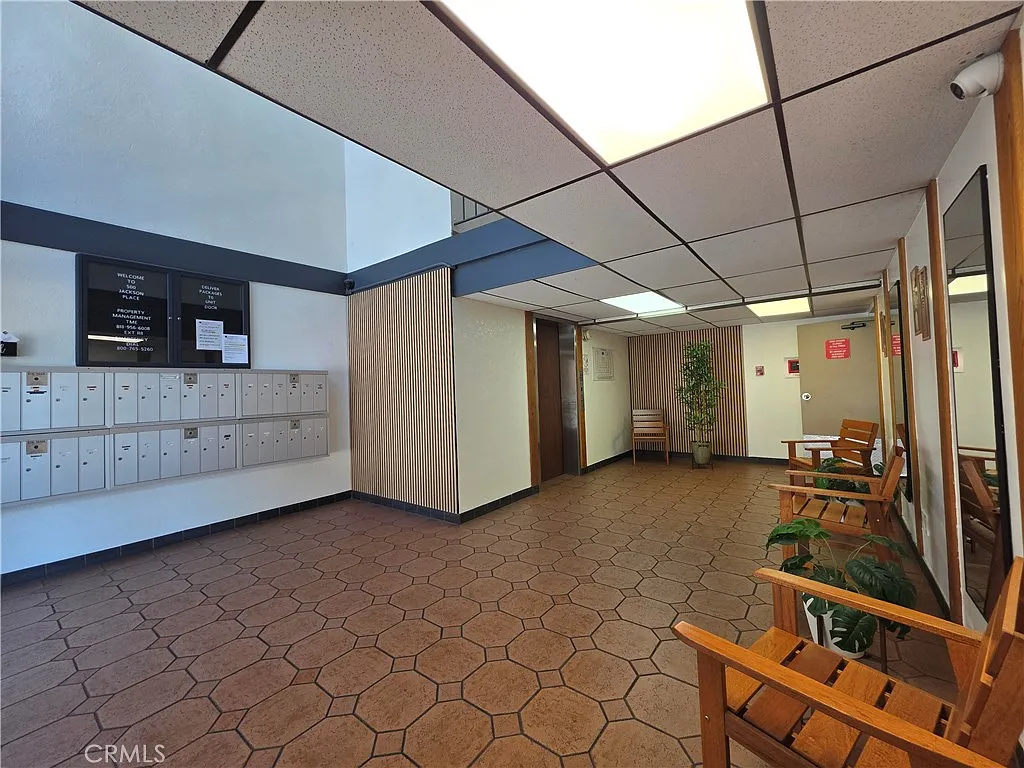2 bed, 956 sqft, $2,950 — Photo 4
