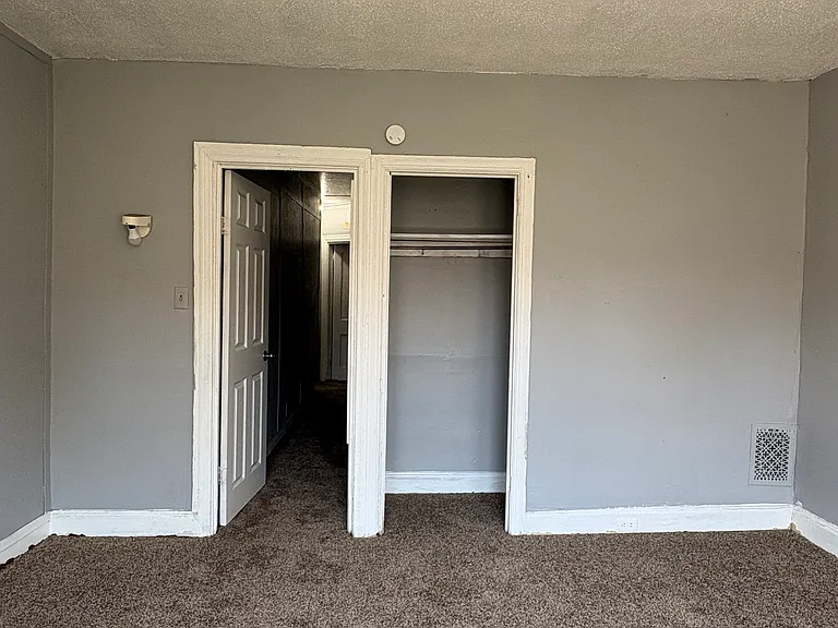1716 Miller St — Photo 13