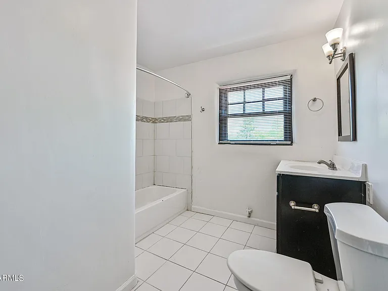 3949 E Earll Dr #14 — Photo 26