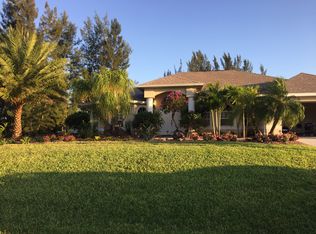 216 NE 9th St, Cape Coral, FL 33909